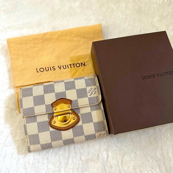 SOLD Louis Vuitton damier azur wallet full set - Picture 1 of 13